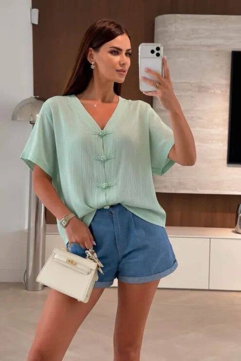 Flowy V-neck Top β Elegant Cut