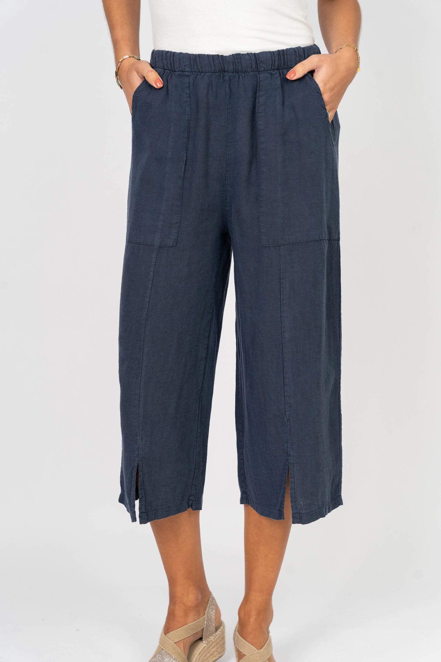 3/4 Linen Pant with slit on front italian