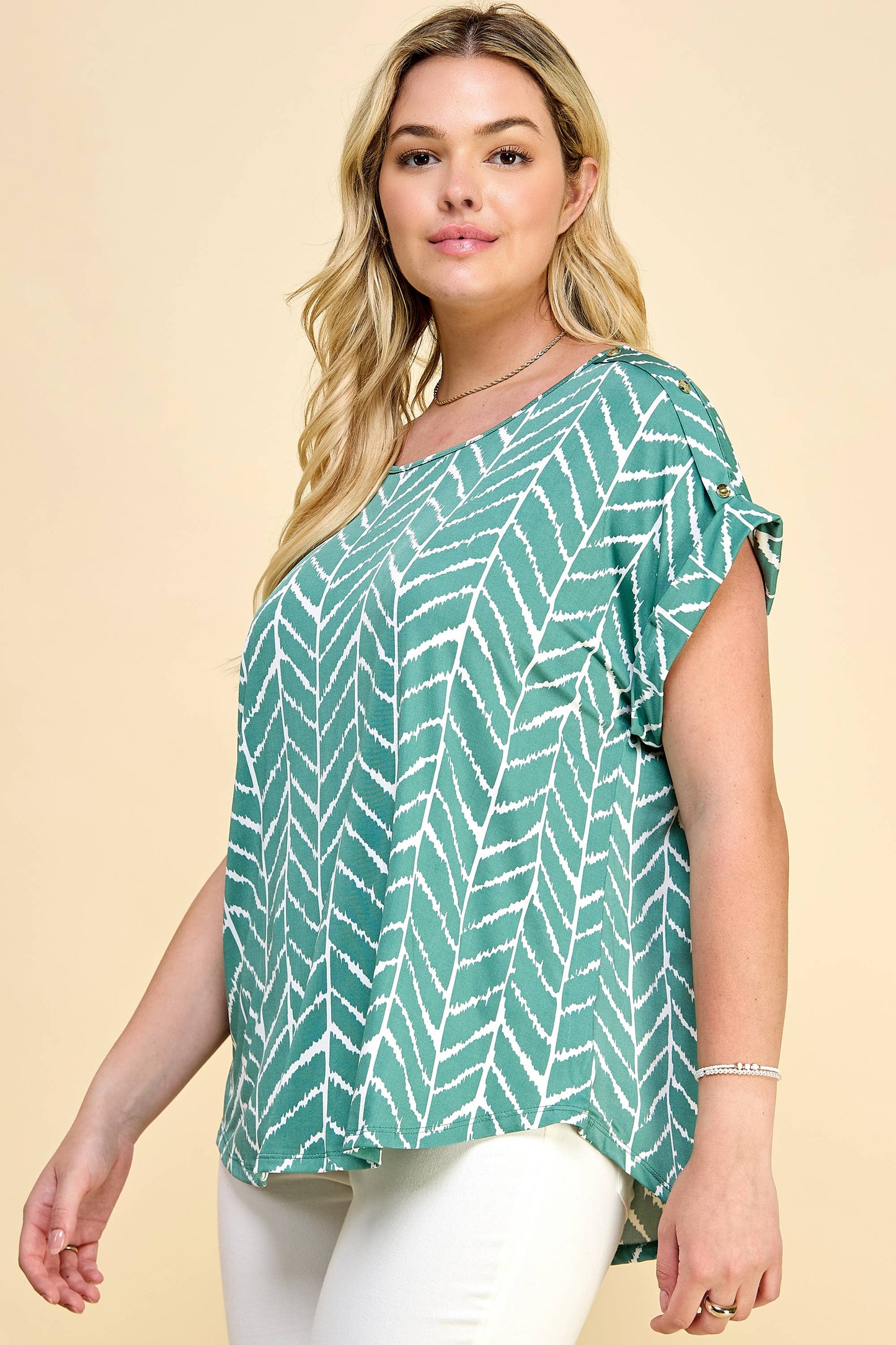 PLUS SIZE SHORT SLEEVE DOLMAN TOP