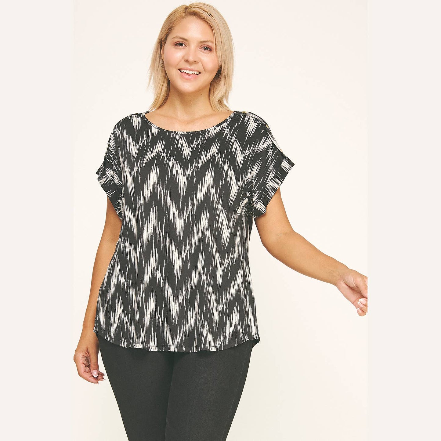 PLUS SIZE SHORT SLEEVE DOLMAN TOP