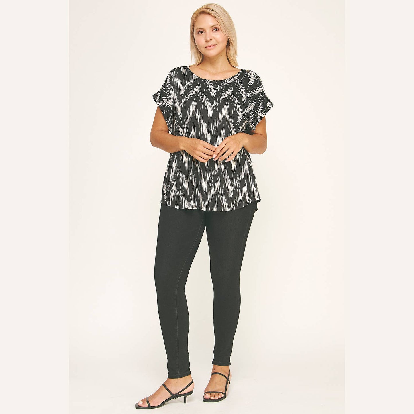PLUS SIZE SHORT SLEEVE DOLMAN TOP