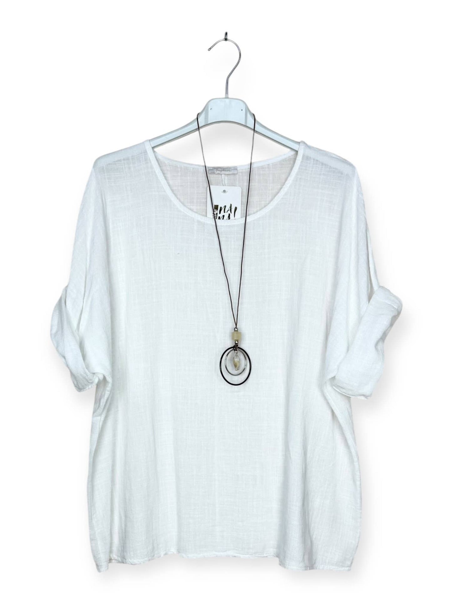 Lightweight solid cotton top with necklace