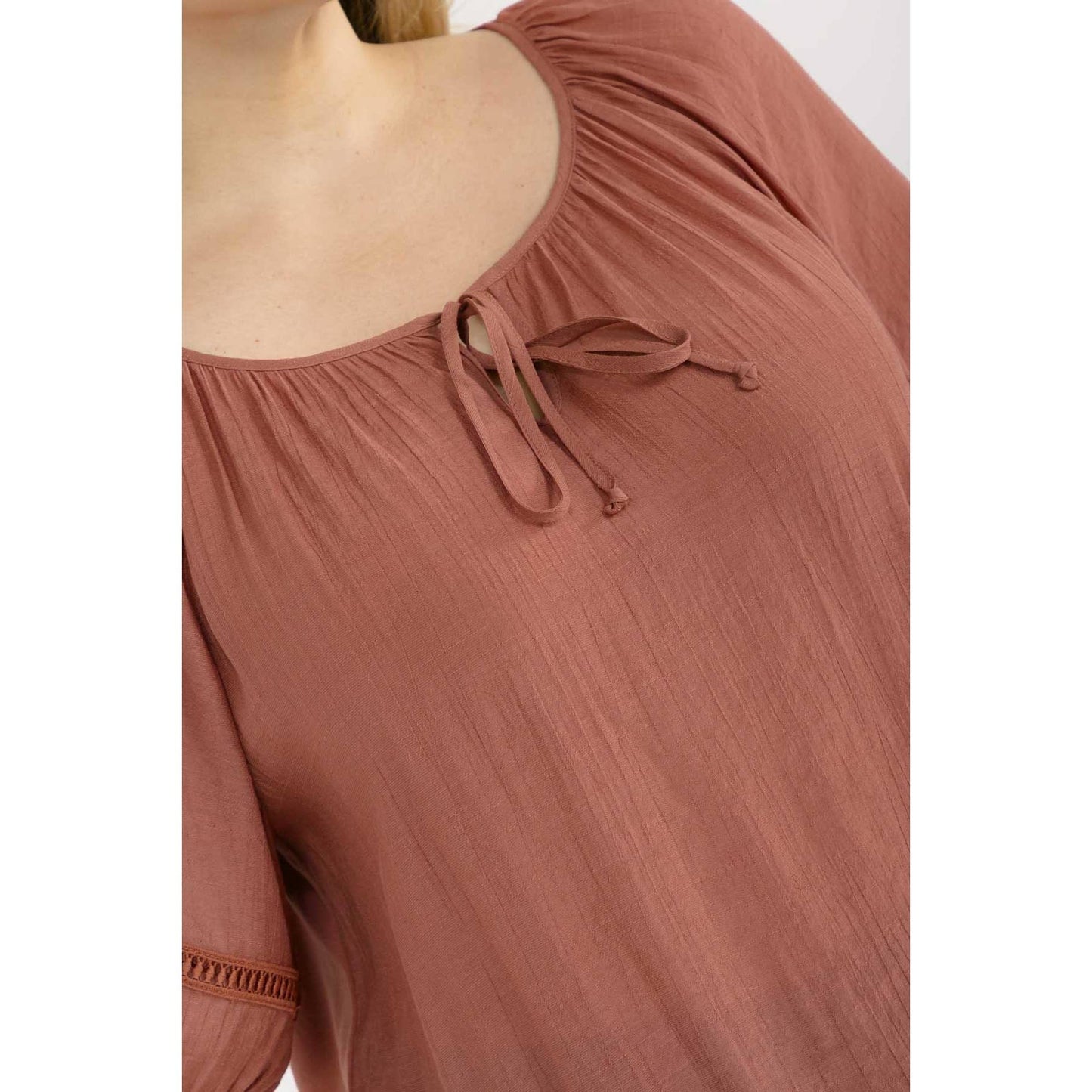 PLUS CROCHET TRIM TIE PEASANT
