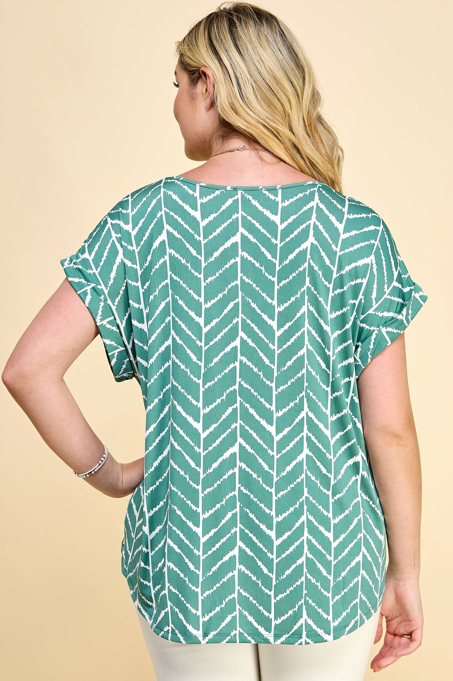 PLUS SIZE SHORT SLEEVE DOLMAN TOP