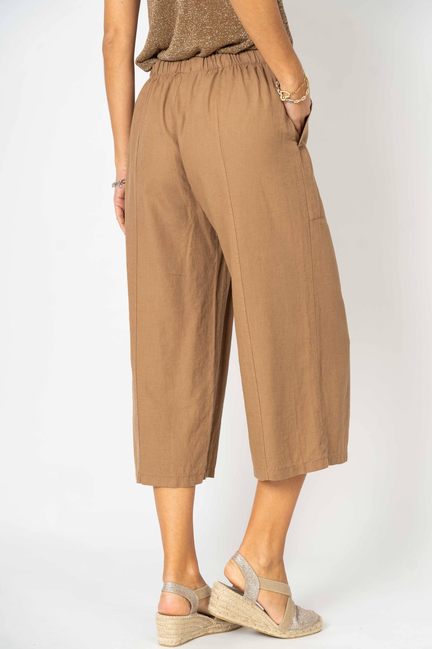 3/4 Linen Pant with slit on front italian