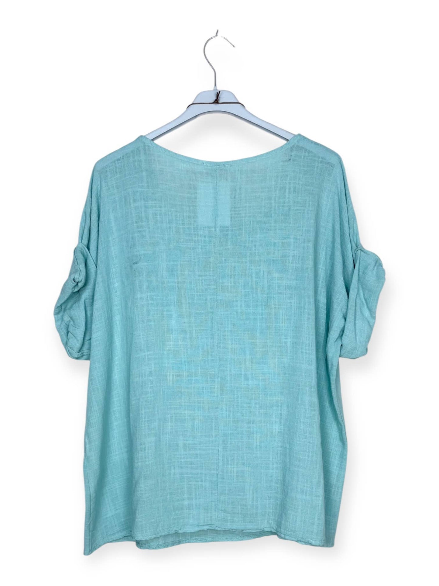 Lightweight solid cotton top with necklace