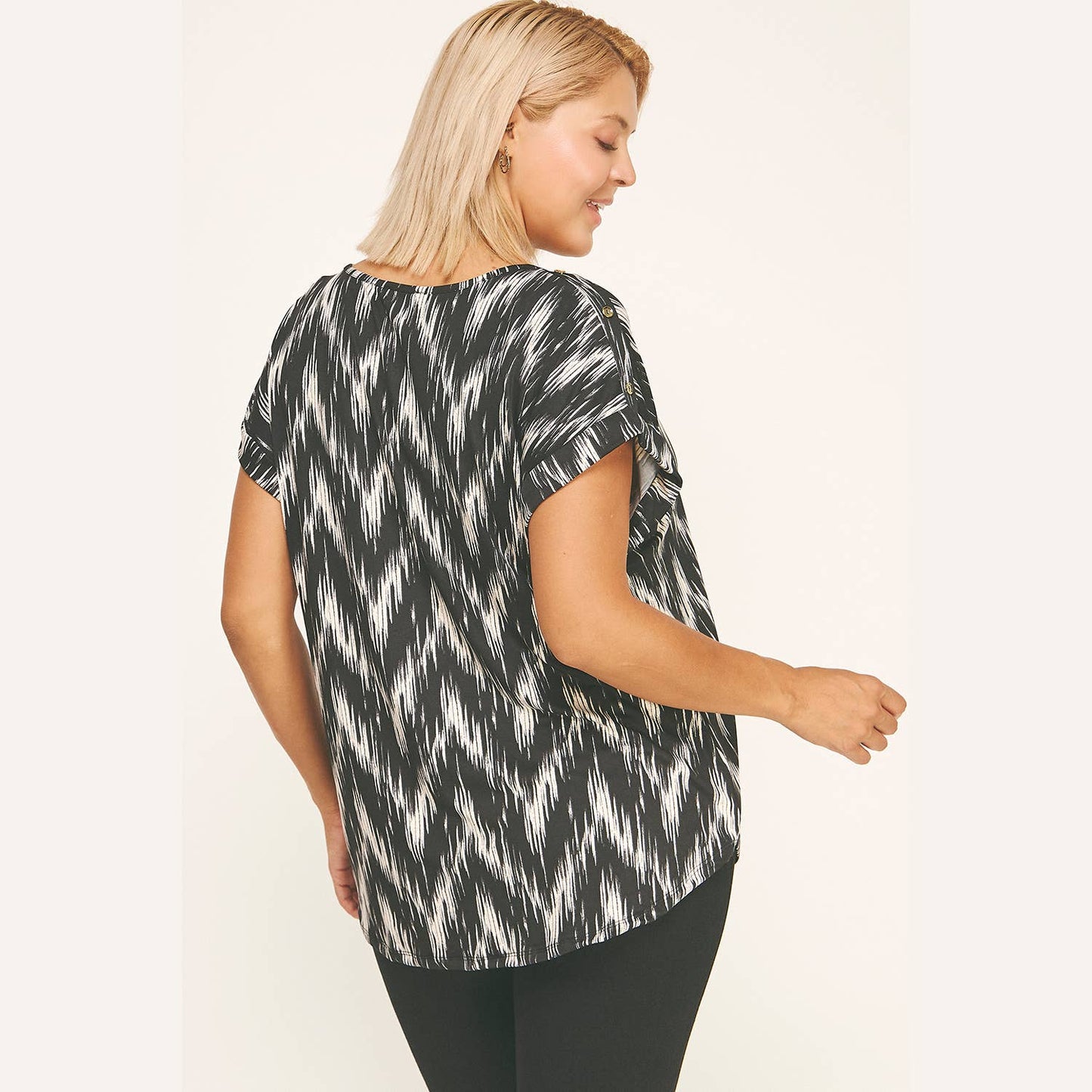 PLUS SIZE SHORT SLEEVE DOLMAN TOP