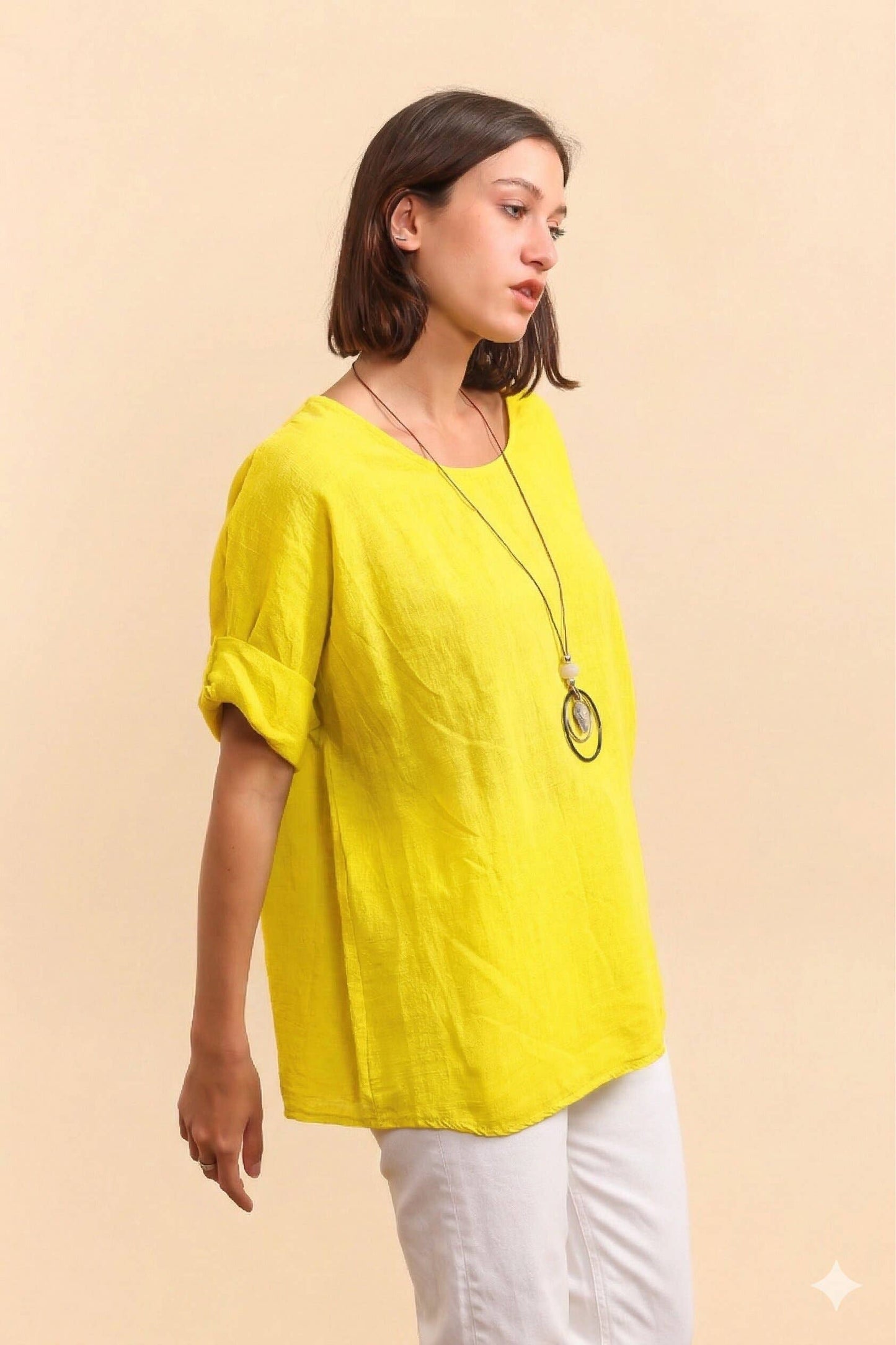 Lightweight solid cotton top with necklace