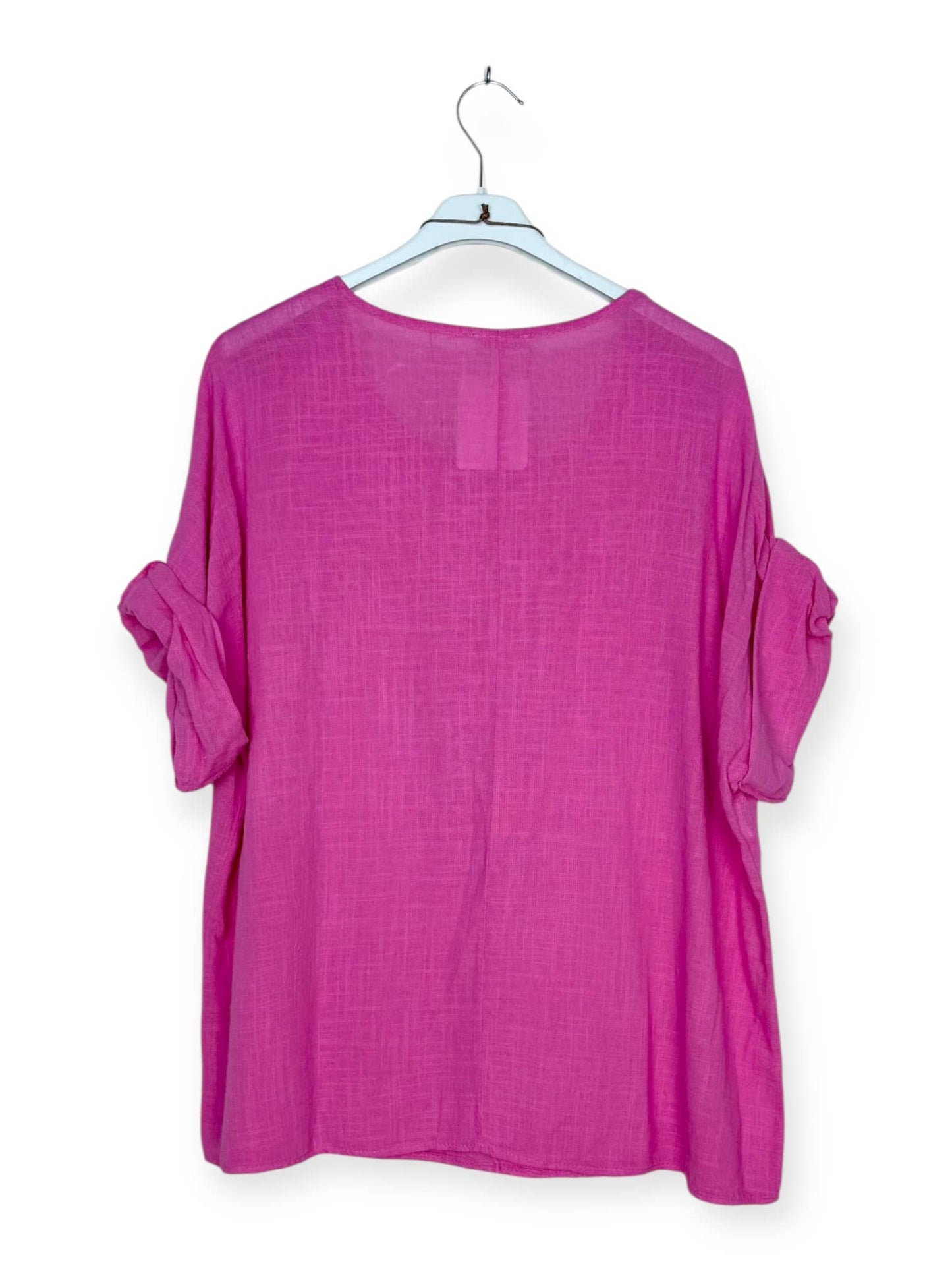 Lightweight solid cotton top with necklace