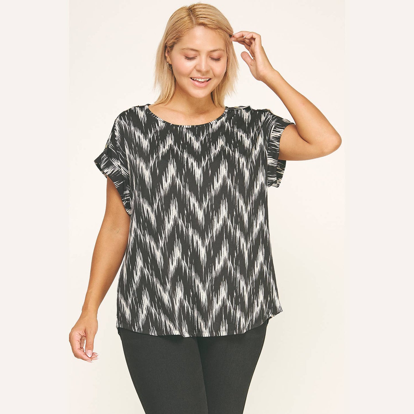 PLUS SIZE SHORT SLEEVE DOLMAN TOP